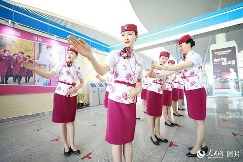 動妹強化禮儀培訓，精心備戰全國鐵路7.1調圖服務